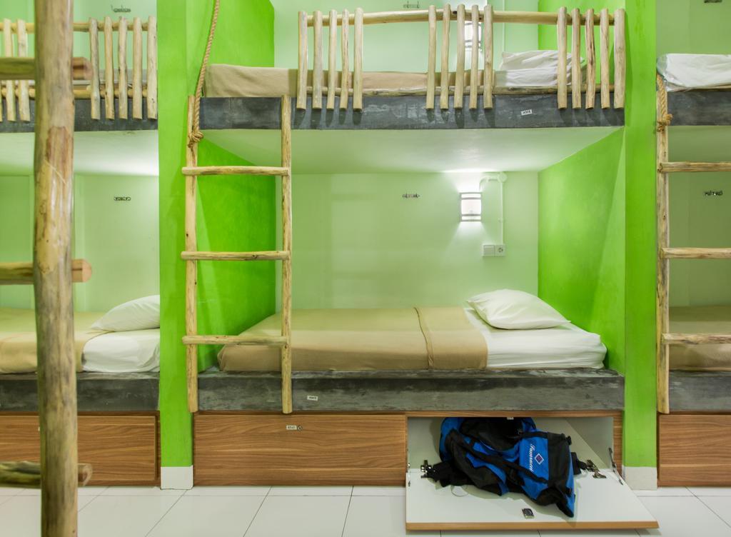 The Eco-Living Hostel Denpasar  Exterior photo