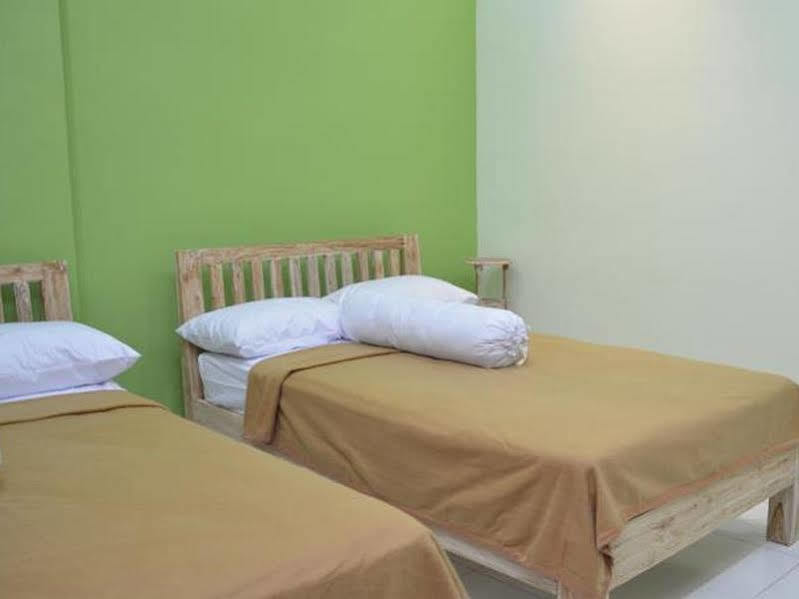 The Eco-Living Hostel Denpasar  Exterior photo